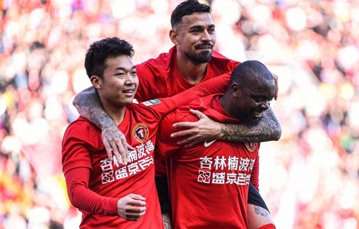 中超第4轮多场激战：国安失利 青岛爆冷 山东翻