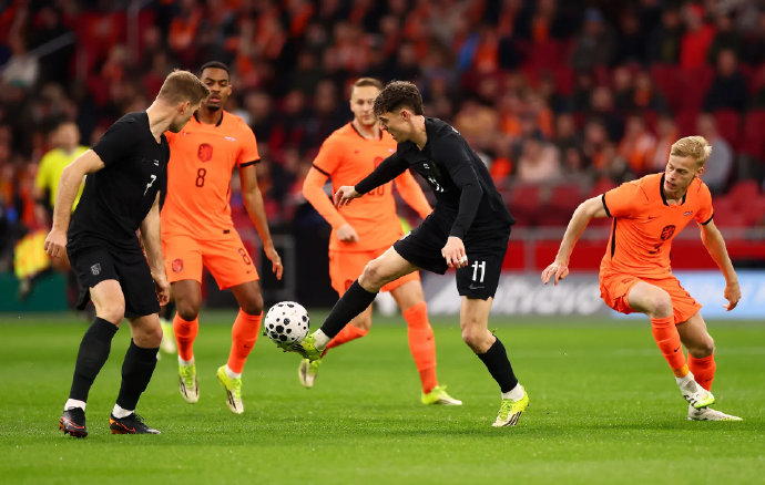 英格兰1-1乌拉圭沃顿替补登场亨德森缺席多场赛