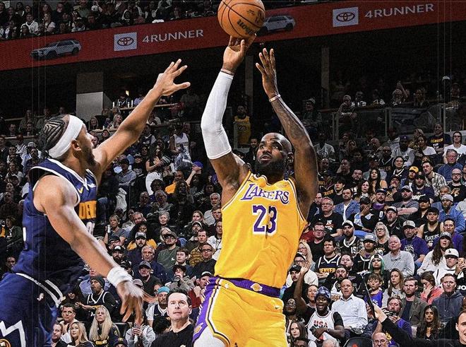 詹姆斯战术转型助力湖人攻防均衡