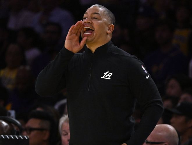 快船惨败开拓者遭遇赛季滑铁卢 战绩下滑或陷附