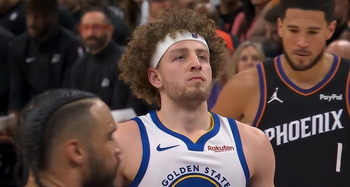 杰伦·格林爆发率队逆转勇士 库里低迷成关键转