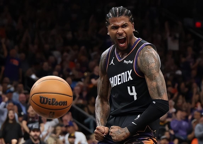 杰伦·格林爆发率队逆转勇士 库里低迷成关键转